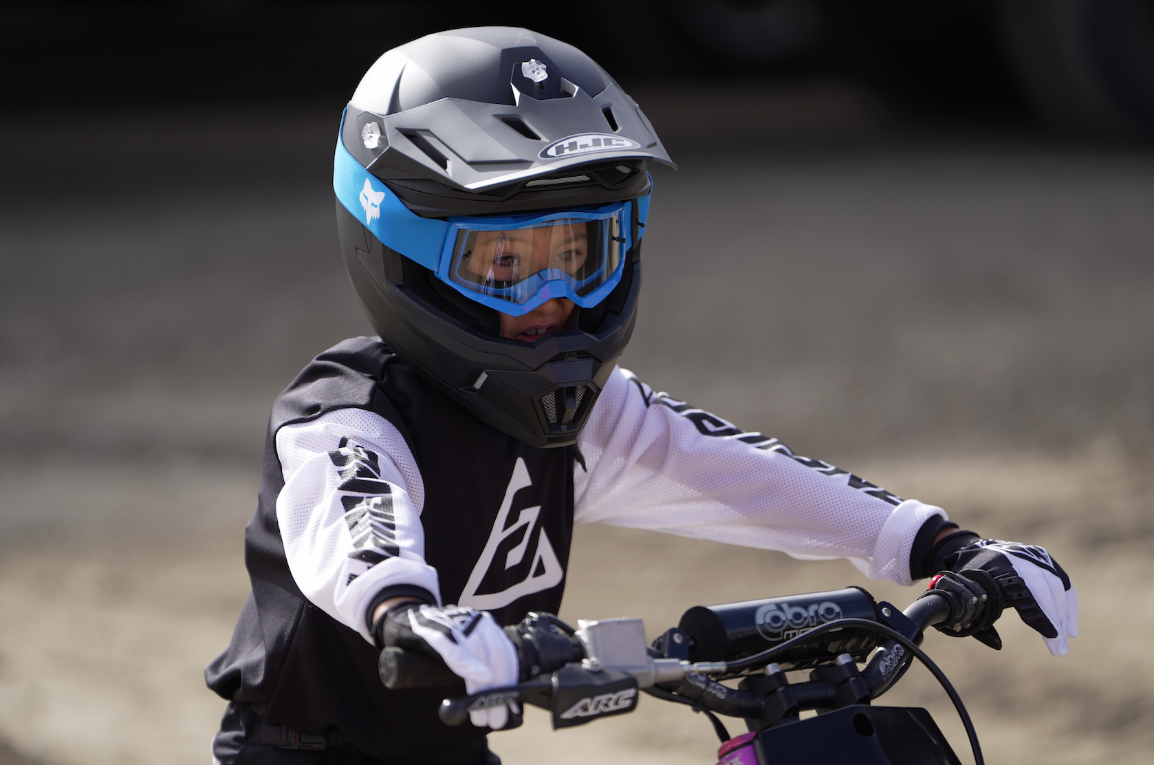 Y50 – THE NEW YOUTH OFF-ROAD HELMET